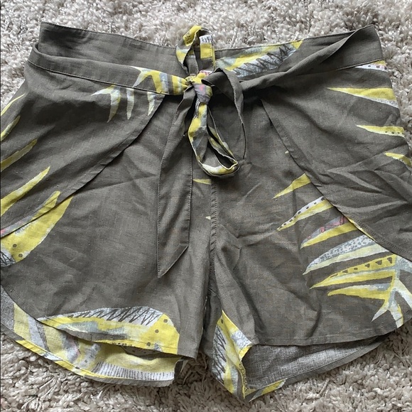 Patagonia Palms of my Heart Shorts - Picture 4 of 6